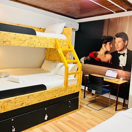Lagos Central Rock School Hostel ,Algarve מראה חיצוני תמונה